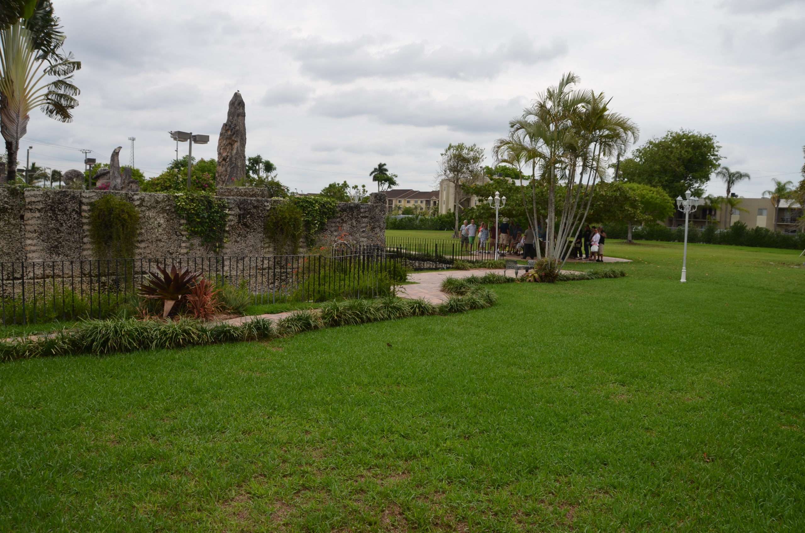Coral Castle: Megalithic Mystery or Romantic Testimonial? 5