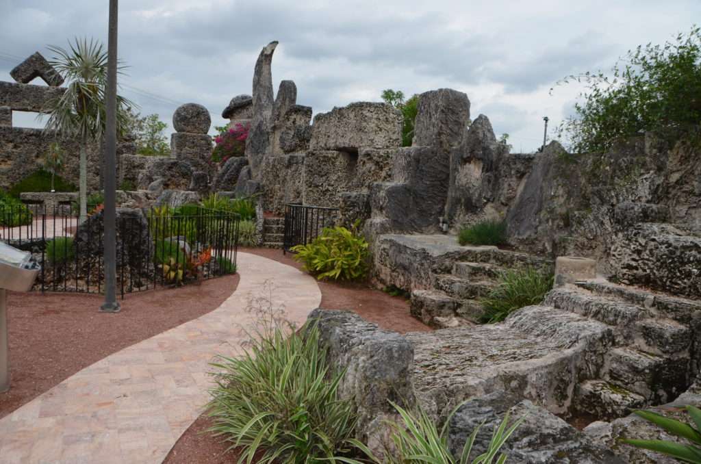 Coral Castle: Megalithic Mystery or Romantic Testimonial? 16