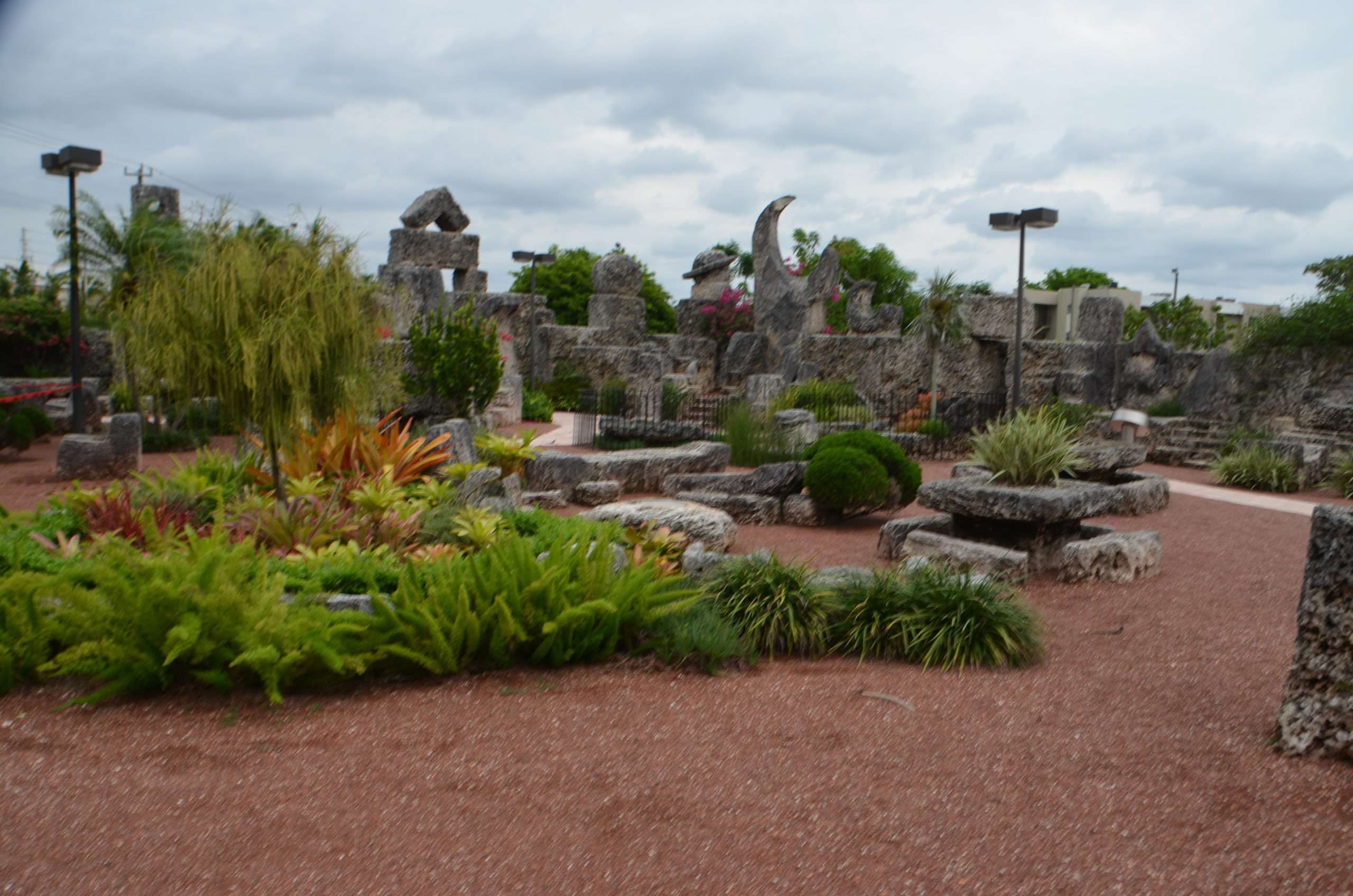 Coral Castle: Megalithic Mystery or Romantic Testimonial? 9