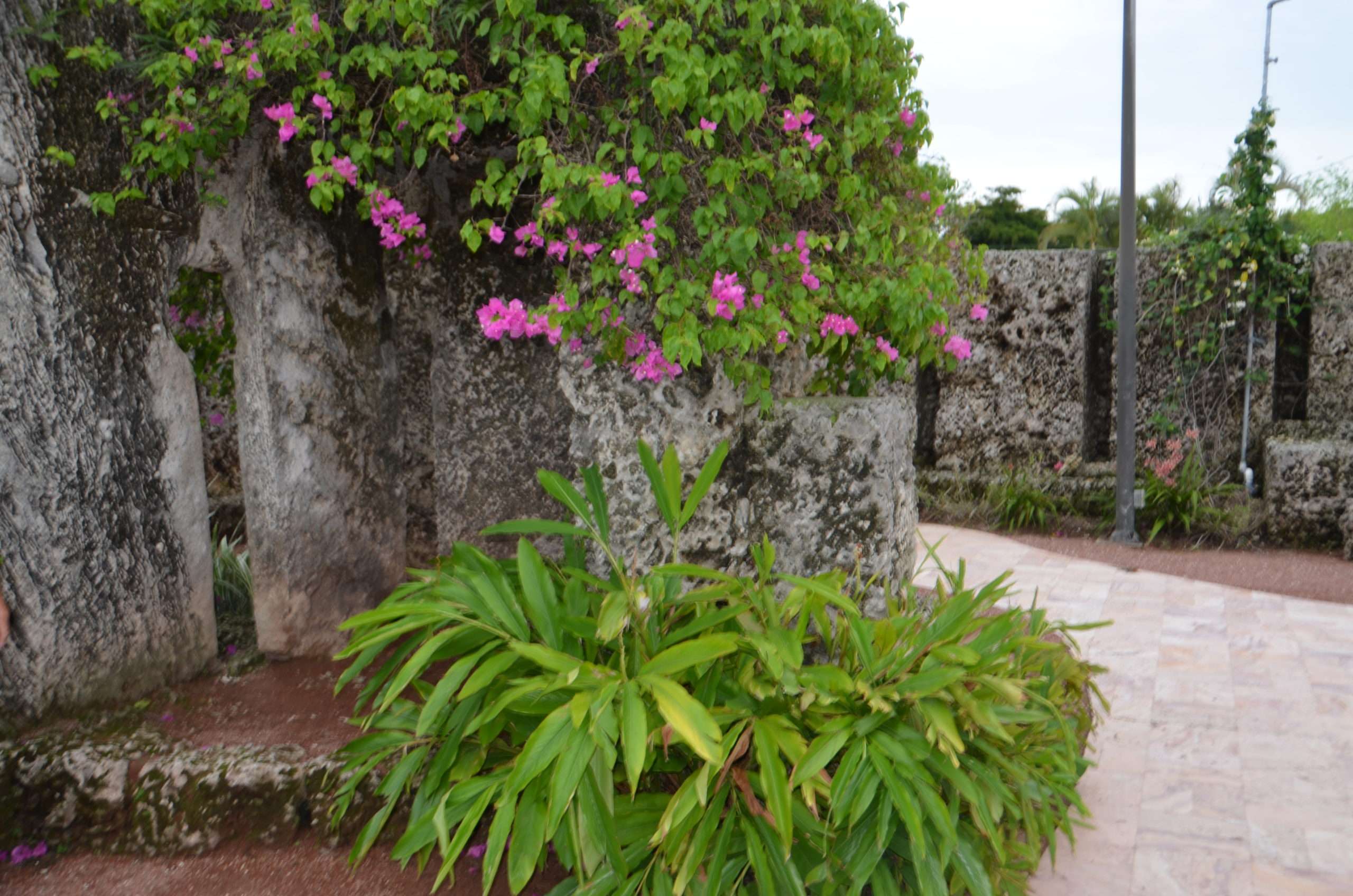 Coral Castle: Megalithic Mystery or Romantic Testimonial? 46